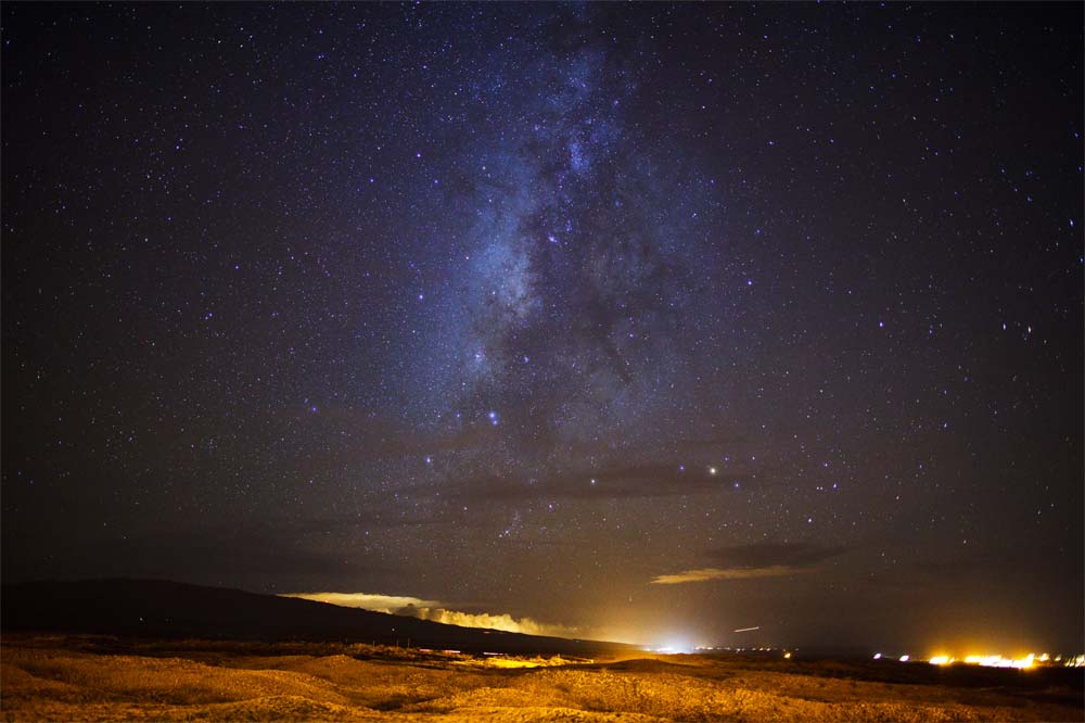 庭から眺める満天の星。パジャマで寝転がって星空観測が楽しめます。