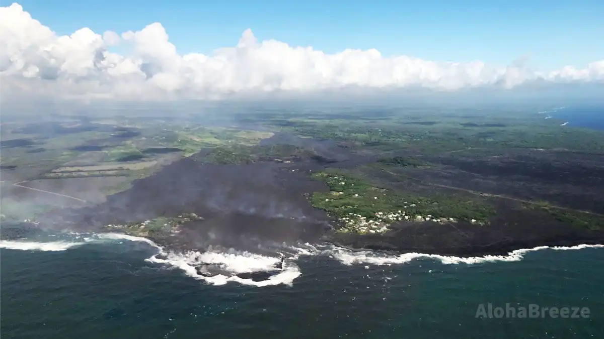 溶岩流で埋まったカポホ湾