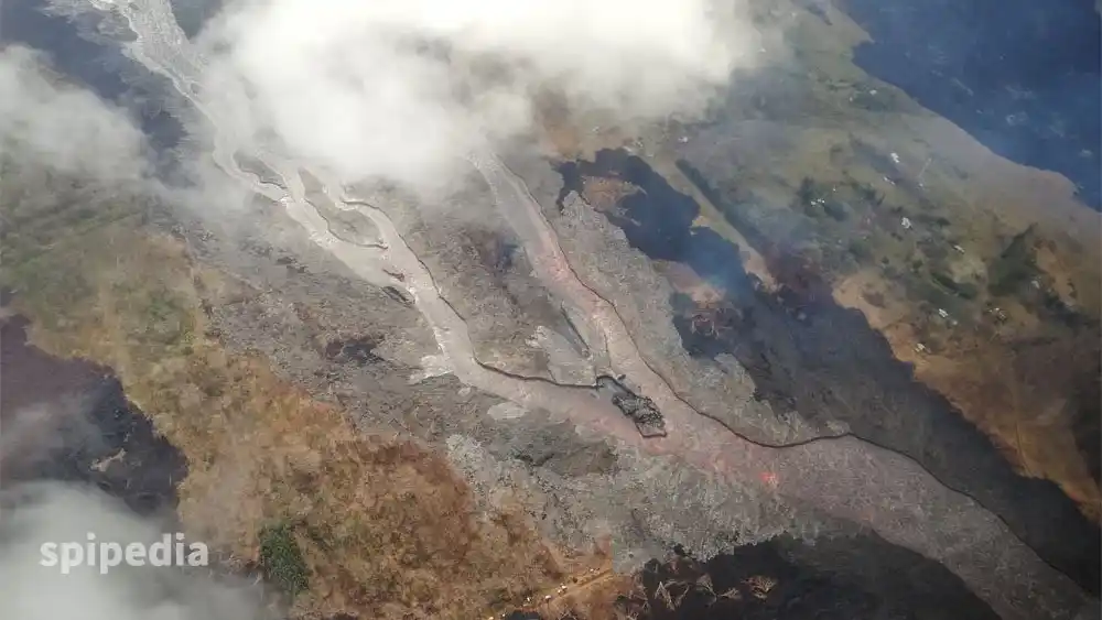 鹿の角のように見える溶岩の川